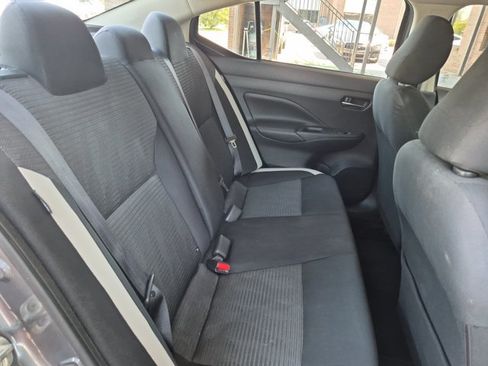 Used 2020 Nissan Versa SV FWD image 17