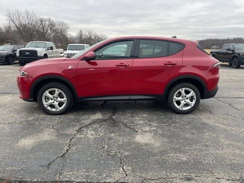 Used 2024 Dodge Hornet GT image 11