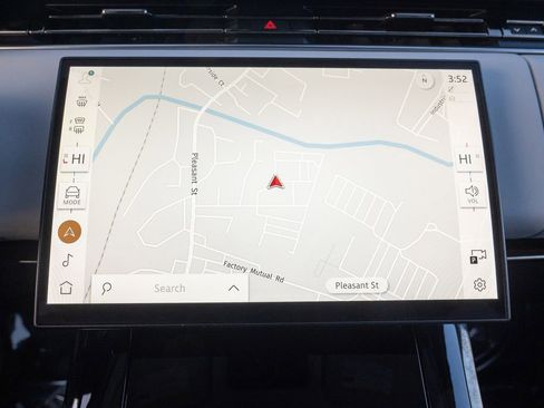 Used 2024 Land Rover Range Rover Sport SE image 29