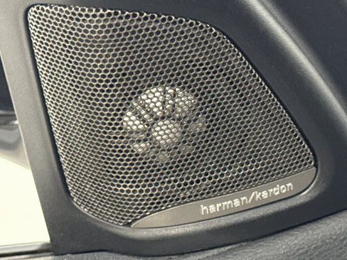 Used 2018 BMW X6 sDrive35i w/ Driving Assistance Package image 39