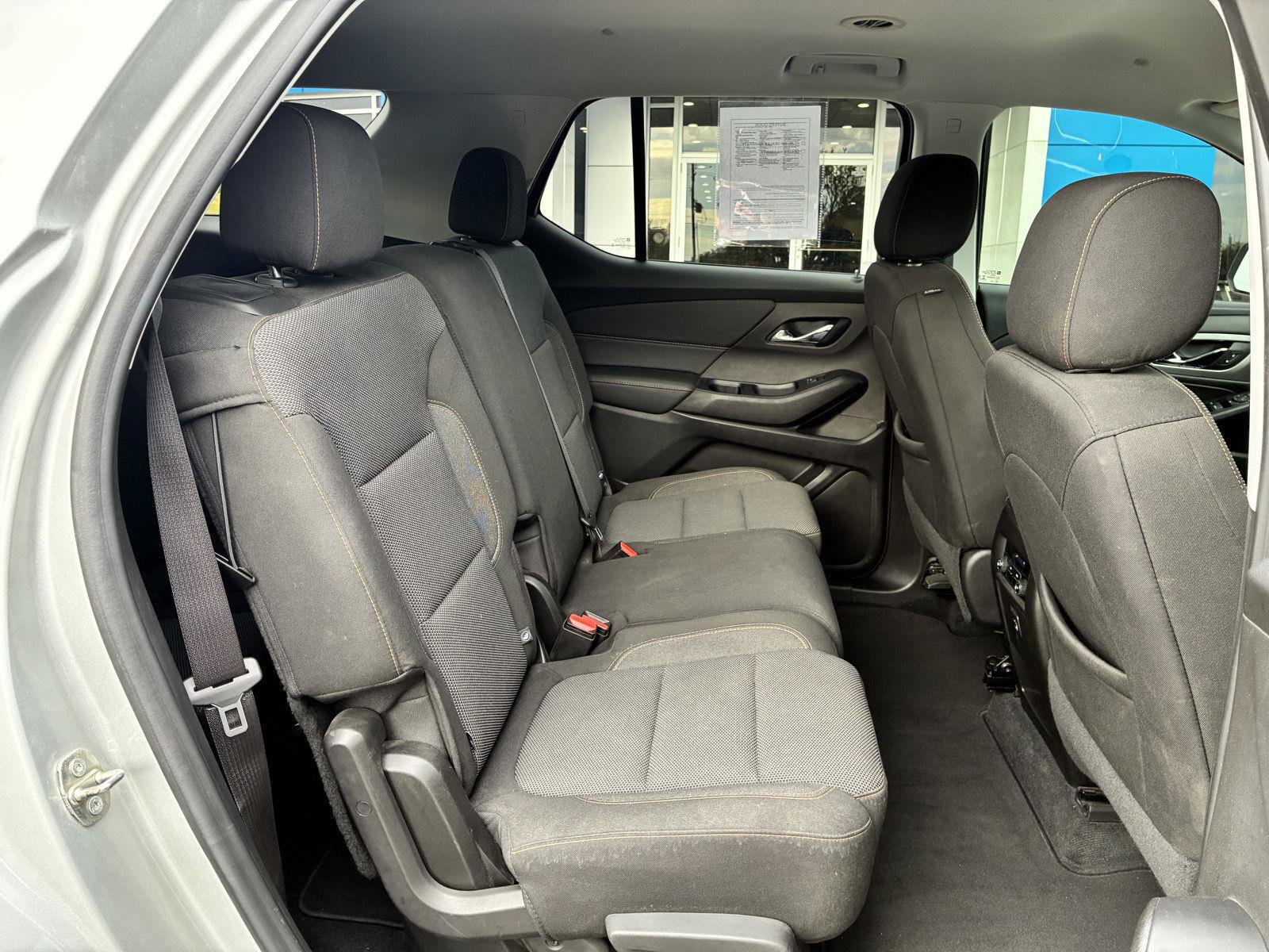 Used 2021 Chevrolet Traverse LT FWD image 10