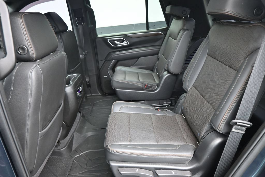 Used 2022 Chevrolet Tahoe High Country AWD/4WD image 13