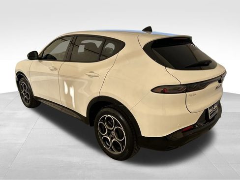 New 2025 Alfa Romeo Tonale image 19