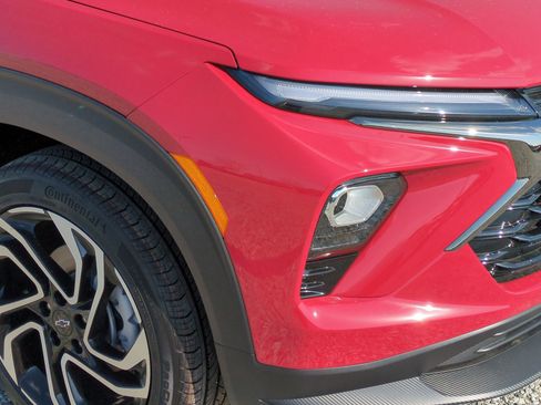 New 2026 Chevrolet TrailBlazer RS w/ Convenience Package FWD image 11