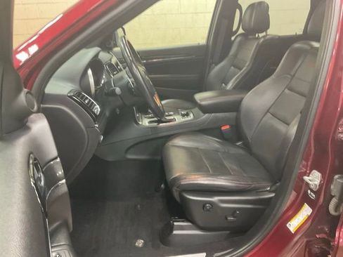 Used 2021 Jeep Grand Cherokee Trailhawk w/ Trailhawk Luxury Group image 8