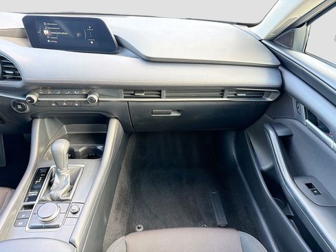 Used 2024 MAZDA MAZDA3 s image 17