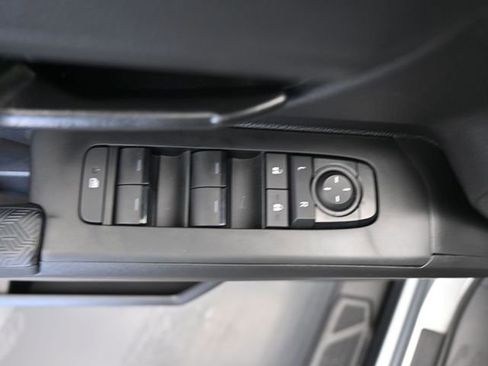 Used 2025 Toyota Tacoma SR image 20