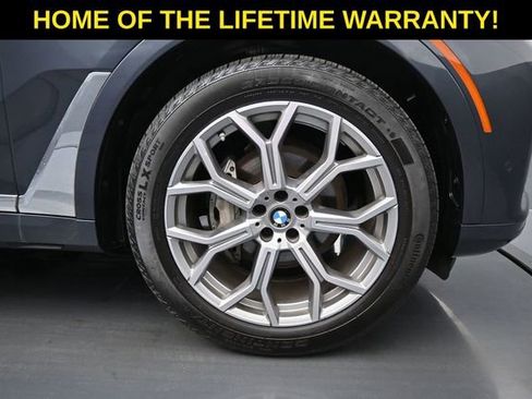 Used 2022 BMW X7 xDrive40i w/ Premium Package AWD/4WD image 57