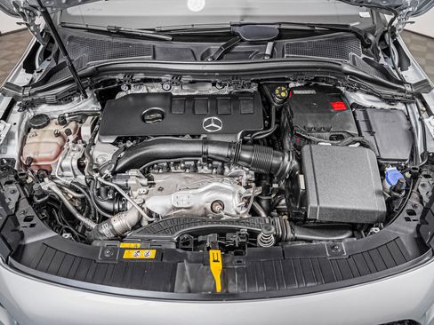 Certified 2023 Mercedes-Benz GLA 250 image 3