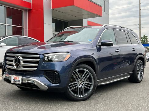 Used 2024 Mercedes-Benz GLS 450 4MATIC image 21