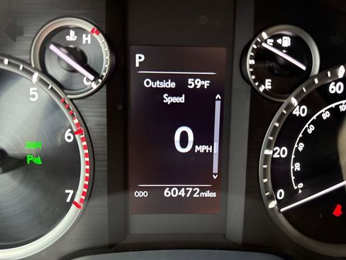 Used 2020 Lexus GX 460 Premium w/ Premium Package AWD/4WD image 16