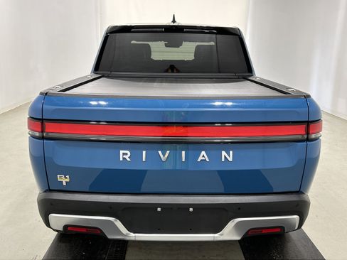 Used 2022 Rivian R1T Adventure AWD/4WD image 4