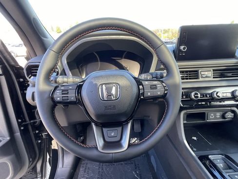 New 2025 Honda Pilot TrailSport image 37