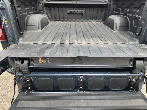 Used 2021 GMC Sierra 1500 AT4 w/ AT4 Premium Package AWD/4WD image 26