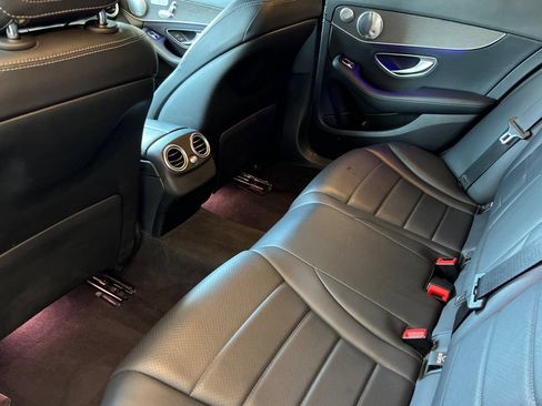 Used 2019 Mercedes-Benz C 300 Sedan w/ Premium Package image 4