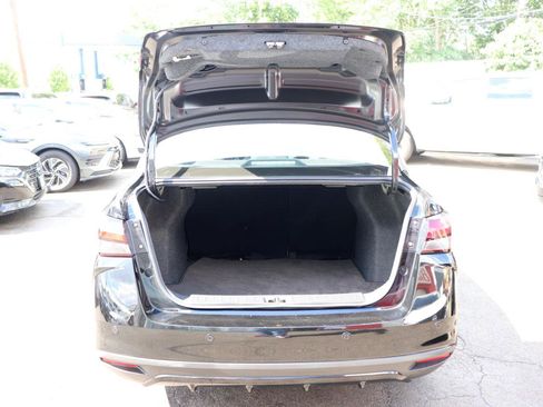 Used 2025 Nissan Versa SV FWD image 44