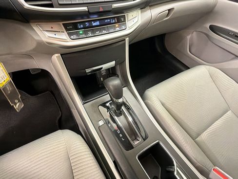 Used 2014 Honda Accord LX image 18