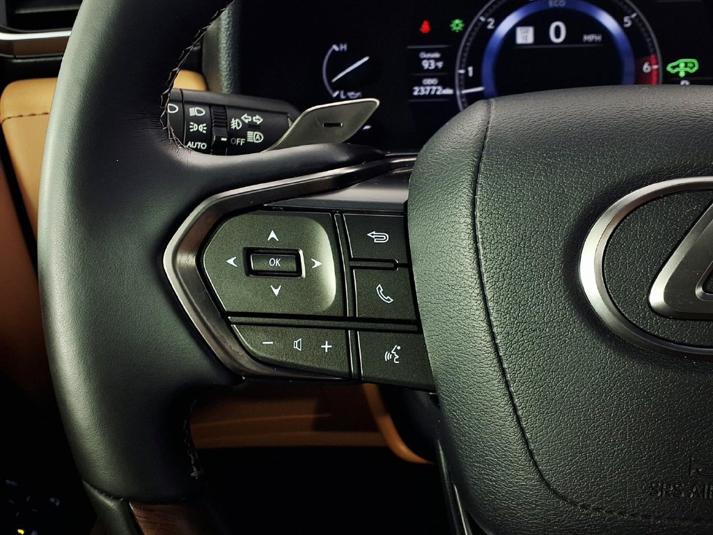 Used 2024 Lexus LX 600 4WD w/ Appearance Package image 20