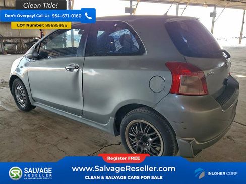 Used 2008 Toyota Yaris 2-Door Hatchback image 3