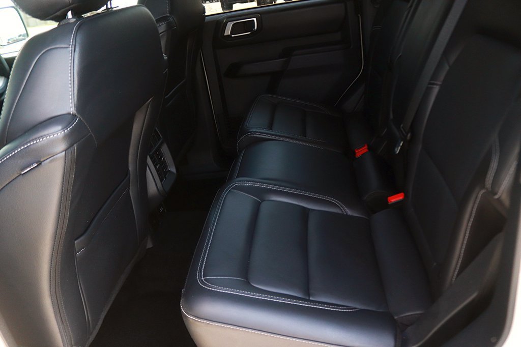 Used 2025 Ford Bronco Outer Banks AWD/4WD image 16