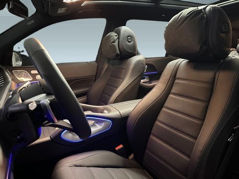 Certified 2025 Mercedes-Benz GLS 580 4MATIC image 18