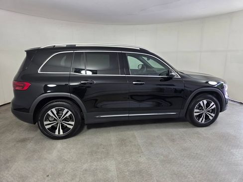 Certified 2025 Mercedes-Benz GLB 250 image 3