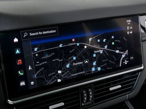 Certified 2023 Porsche Cayenne Platinum Edition image 15