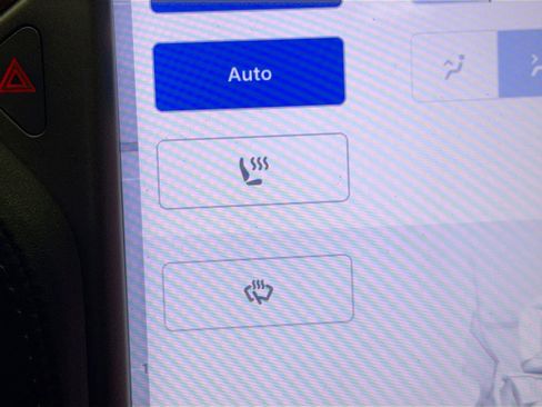 Used 2019 Tesla Model X 75D image 21