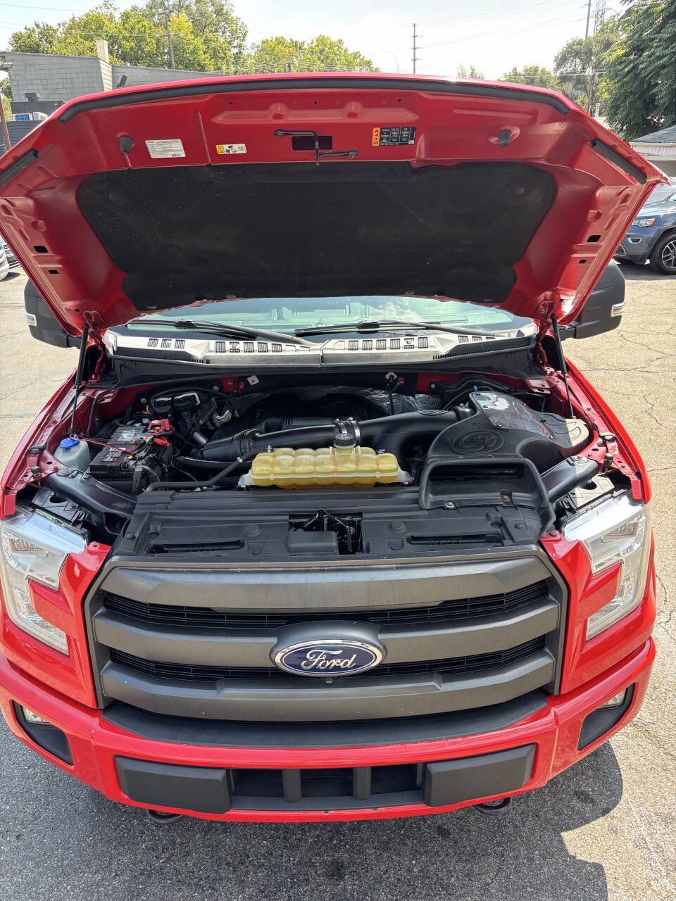 Used 2017 Ford F150 Lariat w/ Equipment Group 502A Luxury AWD/4WD image 34