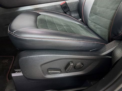 Used 2024 Ford Edge ST-Line image 20