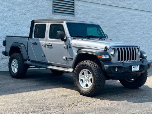 Used 2020 Jeep Gladiator Sport w/ Quick Order Package 24S image 6