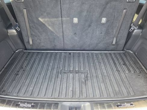 Certified 2024 Toyota Grand Highlander AWD Hybrid image 28