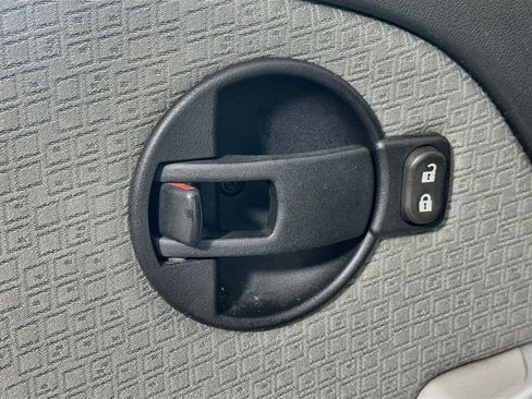 Used 2009 Chevrolet Equinox LT FWD image 16