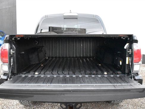Used 2021 Toyota Tacoma TRD Pro AWD/4WD image 28