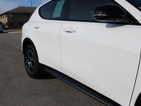 Used 2025 Alfa Romeo Tonale w/ Premium Package image 49