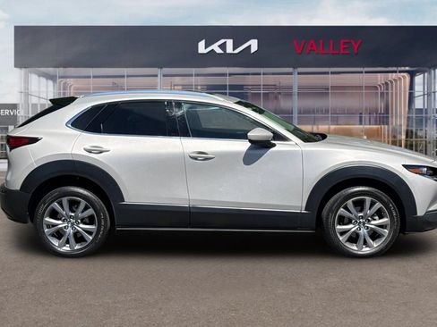 Used 2023 MAZDA CX-30 AWD 2.5 S w/ Premium Package image 3