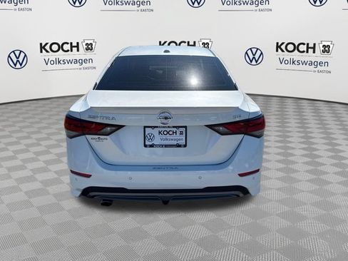 Used 2022 Nissan Sentra SR w/ SR Premium Package FWD image 7