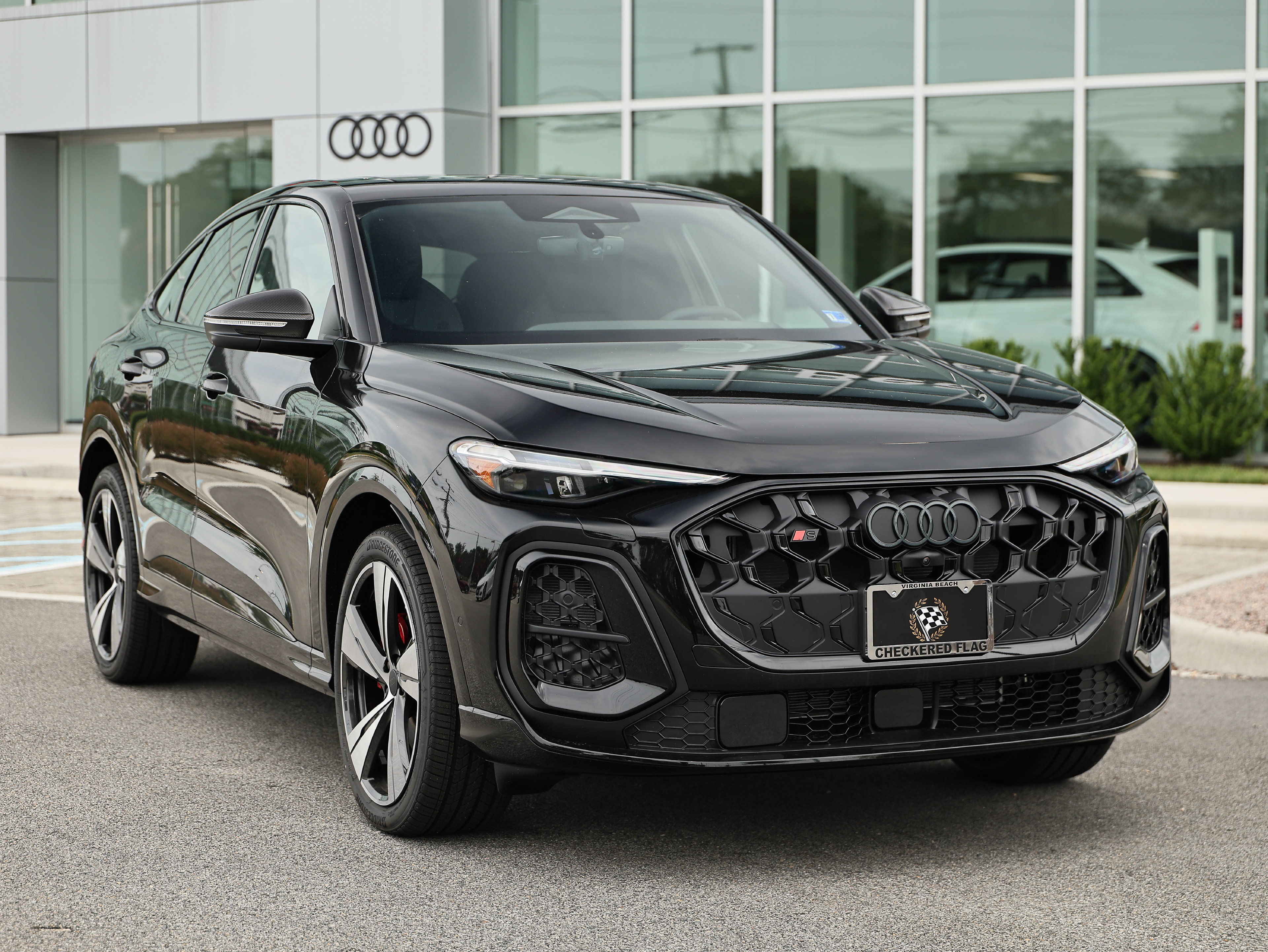 New 2026 Audi SQ5 Prestige AWD/4WD image 2