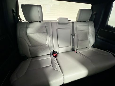 Used 2025 Toyota Tundra SR5 image 33
