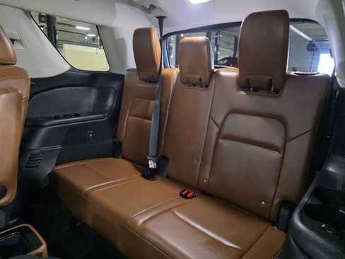 Used 2023 Nissan Pathfinder Platinum image 15