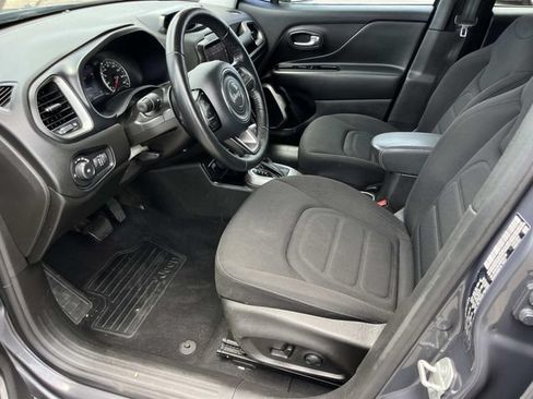 Certified 2022 Jeep Renegade Latitude w/ Convenience Group AWD/4WD image 27
