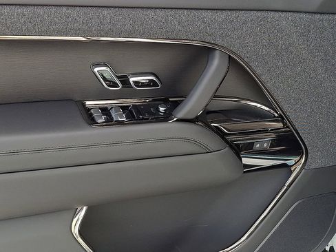New 2026 Land Rover Range Rover Sport Dynamic SE AWD/4WD image 8