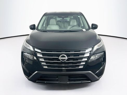 Used 2025 Nissan Rogue SV FWD image 2