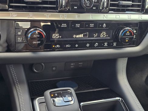 New 2026 Nissan Pathfinder Platinum AWD/4WD image 20