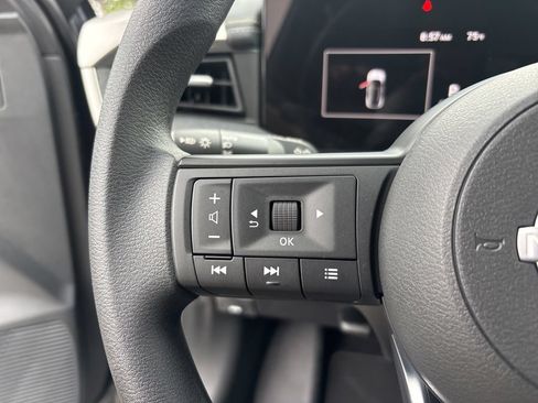 Used 2026 Nissan Kicks SV w/ SV Premium Package AWD/4WD image 23