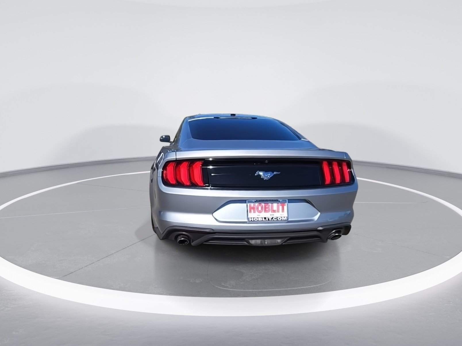 Used 2020 Ford Mustang Coupe RWD image 3