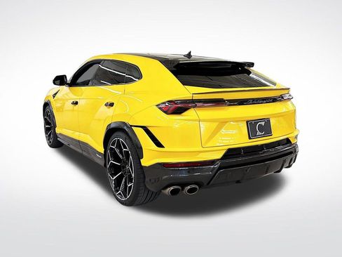 Used 2024 Lamborghini Urus Performante AWD/4WD image 3