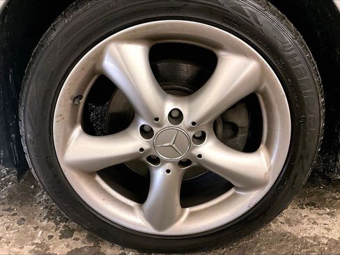 Used 2005 Mercedes-Benz CLK 320 Cabriolet image 9