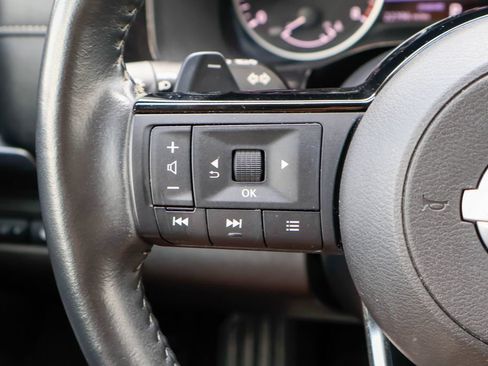 Used 2024 Nissan Pathfinder SL w/ SL Premium Package FWD image 15