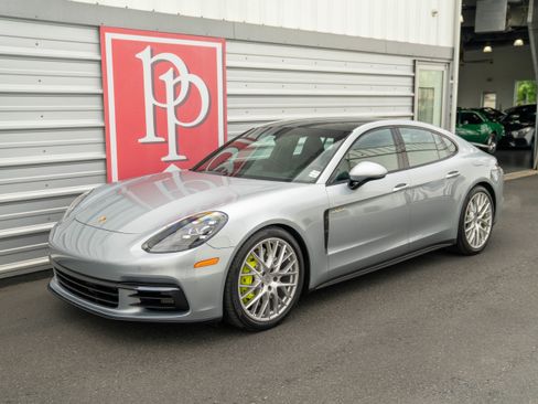 Used 2018 Porsche Panamera 4 image 41